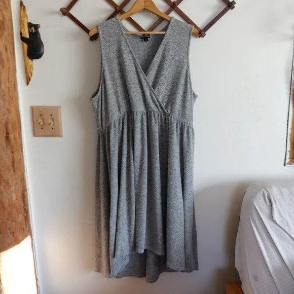 TORRID 3X SUPER SOFT PLUSH LIGHT GREY SURPLICE SKATER DRESS - Picture 1 of 12